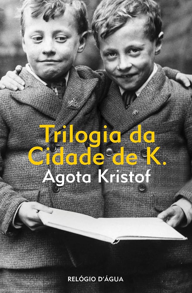 Capa de Trilogia da Cidade de K.
